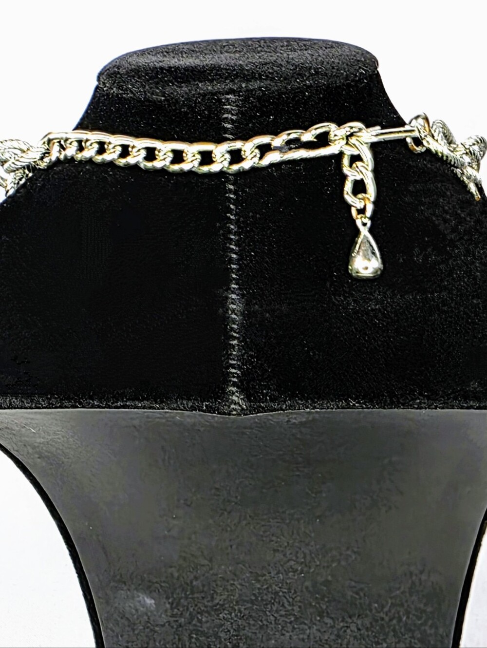 💎Silver Tone Textured Chain Link Statement Necklace Chunky Modern EUC - Picture 3 of 4